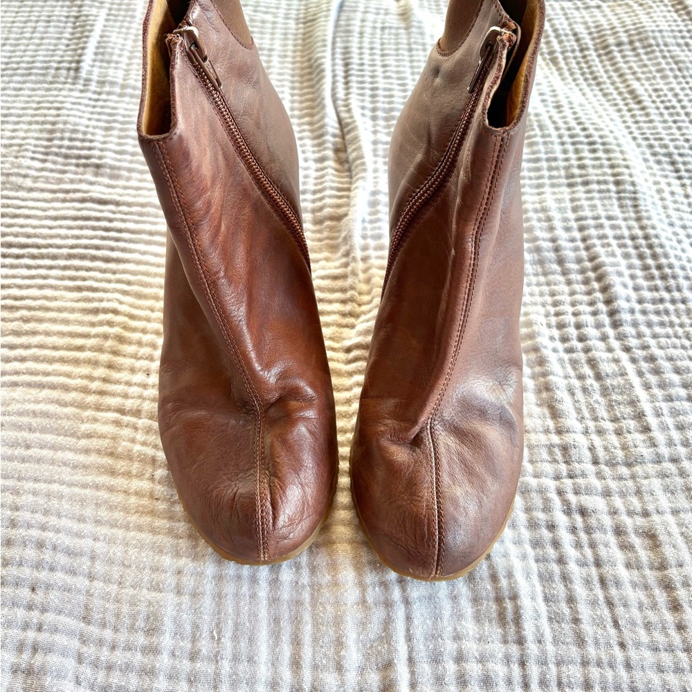MM6 Maison Martin Margiela Brown Leather Ankle Boots